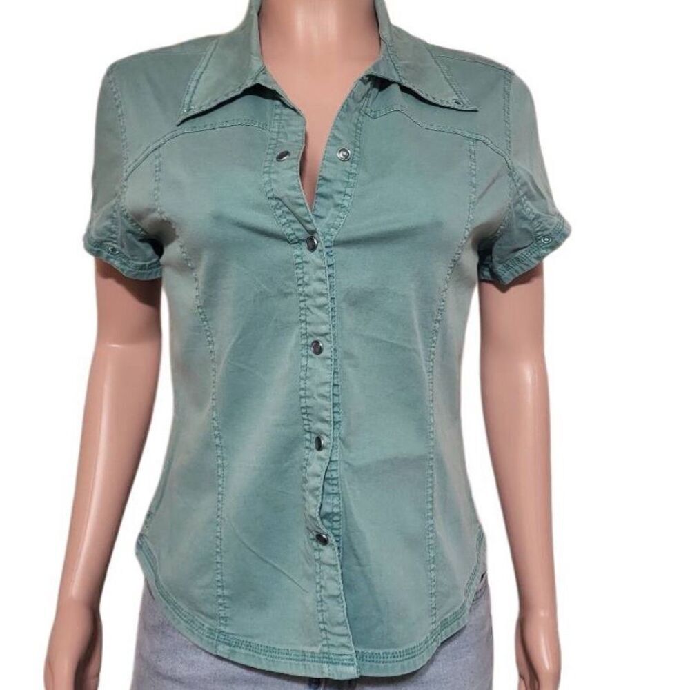 Pulp women's aqua button-down short sleeve casual top M